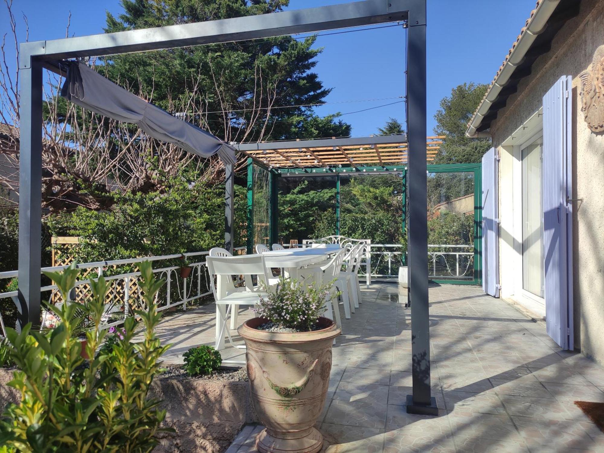 Le Jardin Des Rocailles - Villa 4 Chambres Climatisee Avec Piscine A Deux Pas D'Avignon ヴィルヌーヴ・レ・ザヴィニョン エクステリア 写真