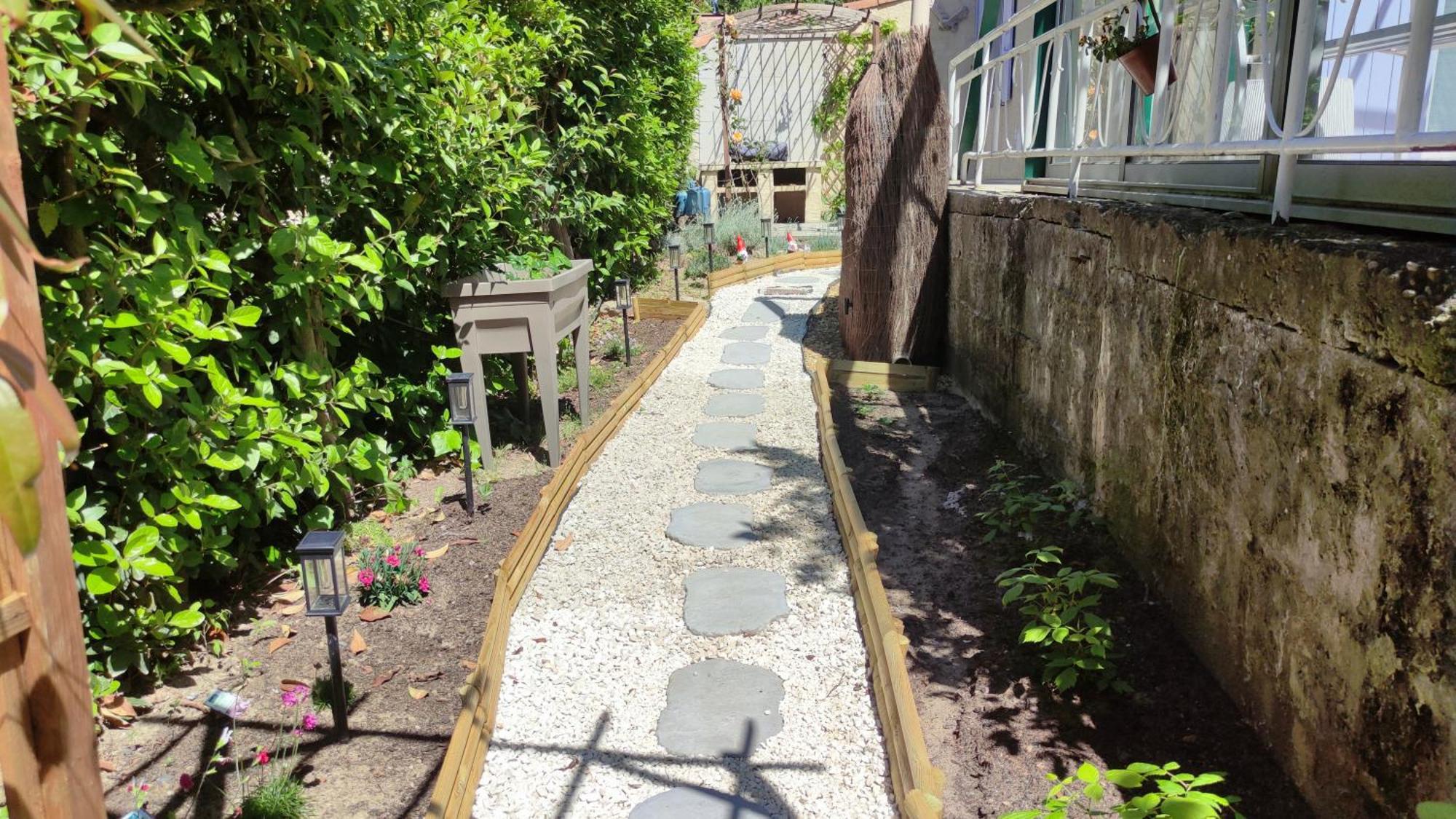Le Jardin Des Rocailles - Villa 4 Chambres Climatisee Avec Piscine A Deux Pas D'Avignon ヴィルヌーヴ・レ・ザヴィニョン エクステリア 写真