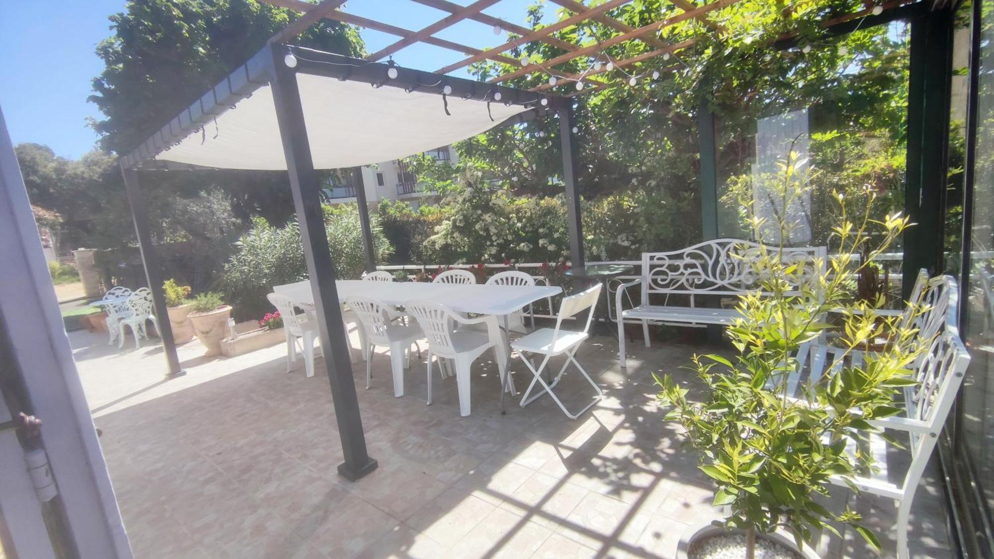 Le Jardin Des Rocailles - Villa 4 Chambres Climatisee Avec Piscine A Deux Pas D'Avignon ヴィルヌーヴ・レ・ザヴィニョン エクステリア 写真