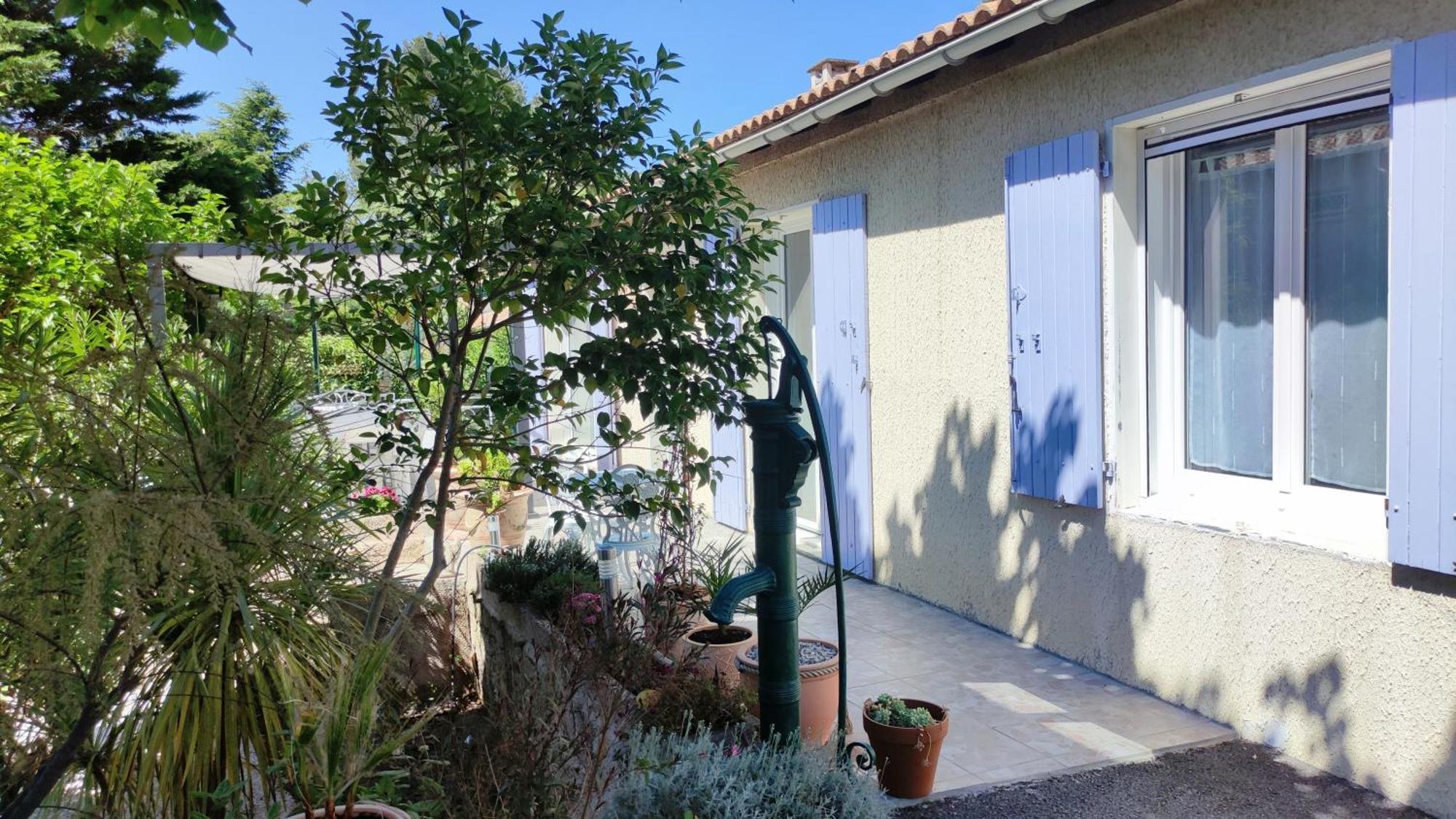 Le Jardin Des Rocailles - Villa 4 Chambres Climatisee Avec Piscine A Deux Pas D'Avignon ヴィルヌーヴ・レ・ザヴィニョン エクステリア 写真
